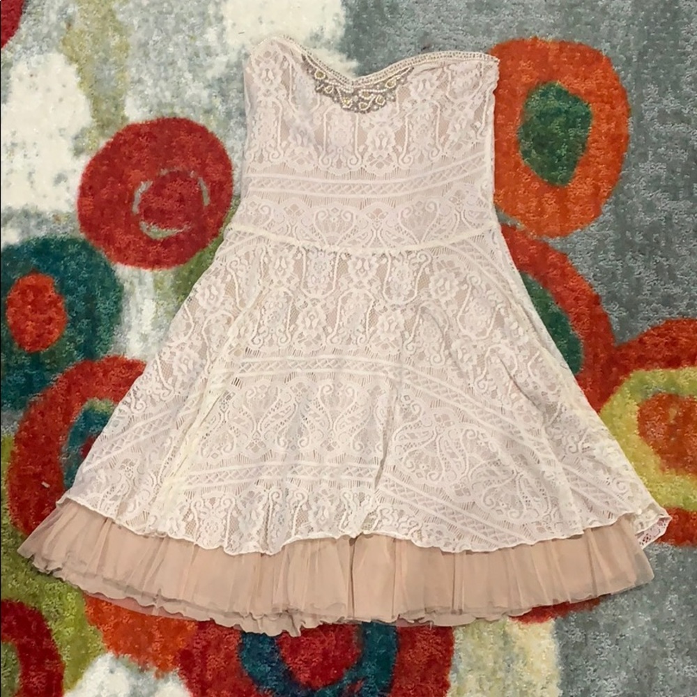 BNWT Small lace free people dress